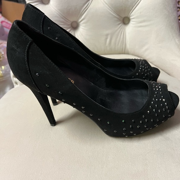 Marc Fisher size 10 heel - Picture 4 of 9